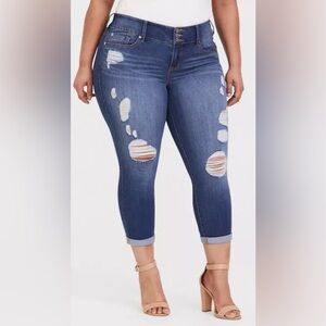 Torrid Women’s Distressed Crop Jegging - Premium Stretch Medium Wash Size 12
